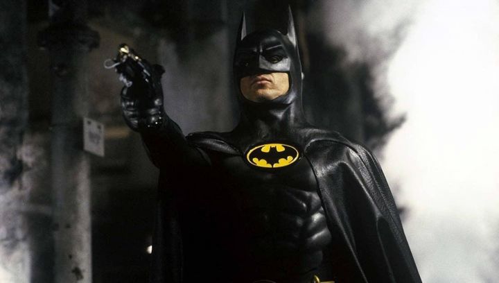迈克尔·基顿逃过主演大烂片命运！憋30年曝退出主演《蝙蝠侠3》原因