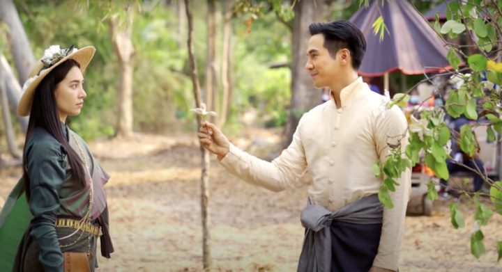 泰国电影《天生一对电影版》碍于疫情延期上映