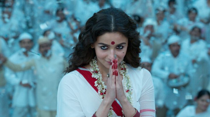 印度电影《甘古拜·卡蒂娅瓦迪》百度云网盘在线免费观看【1080p高清中英字幕】