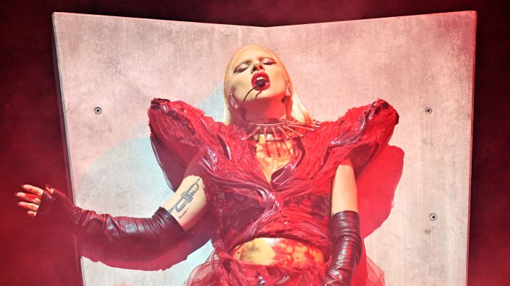 华金·菲尼克斯回归小丑，Lady Gaga加盟演出小丑女，关于《小丑2》的五大重点整理